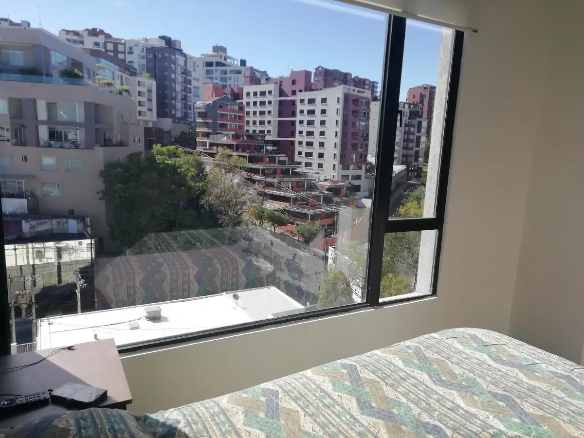 Apartamento Ejecutivo Vista a Quito, Cerca a la Carolina 0*, Quito Ecuador